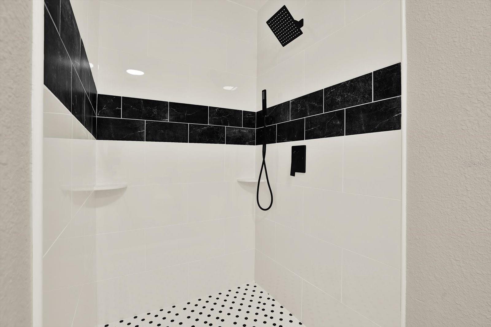 Image 14 of 31 For 9115 Patio Court