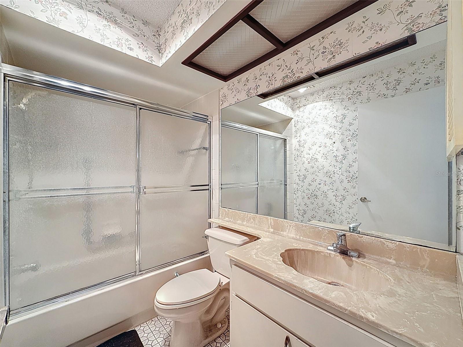 Image 32 of 74 For 11403 Versailles Lane E