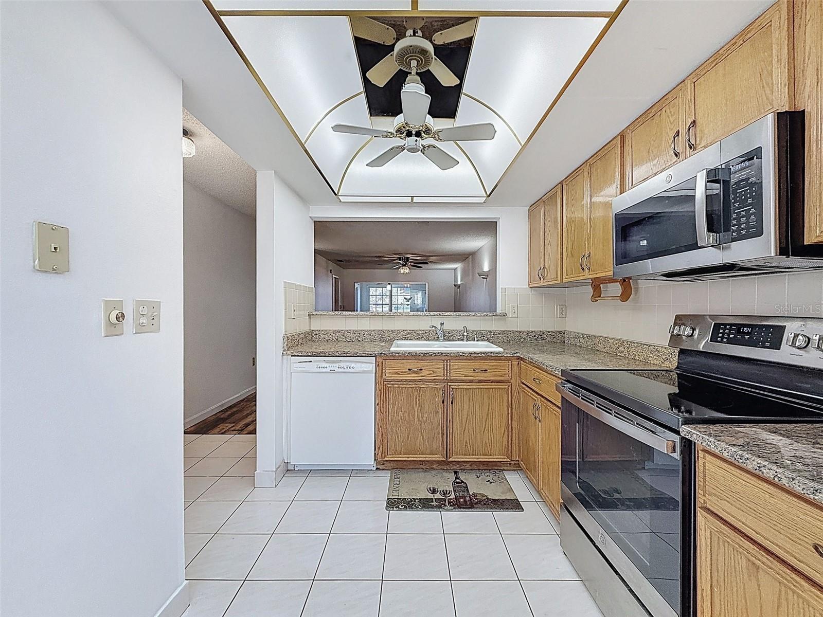 Image 6 of 74 For 11403 Versailles Lane E