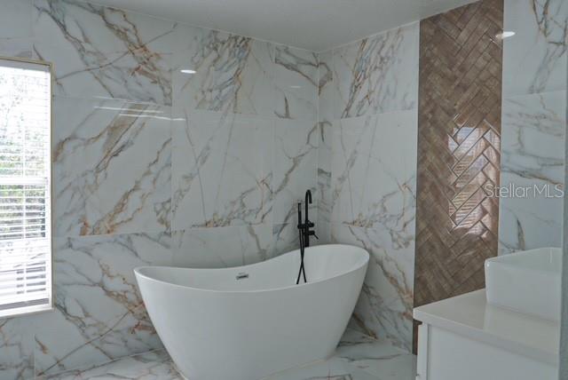 Image 19 of 20 For 2579 Hunley Loop