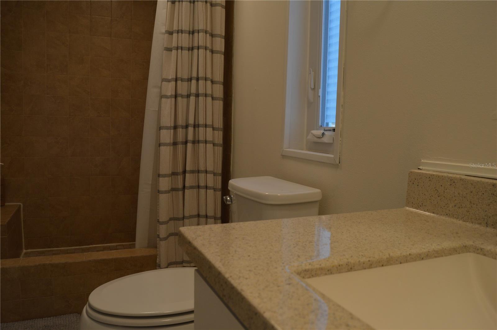 Image 26 of 49 For 14258 Highgrove Road