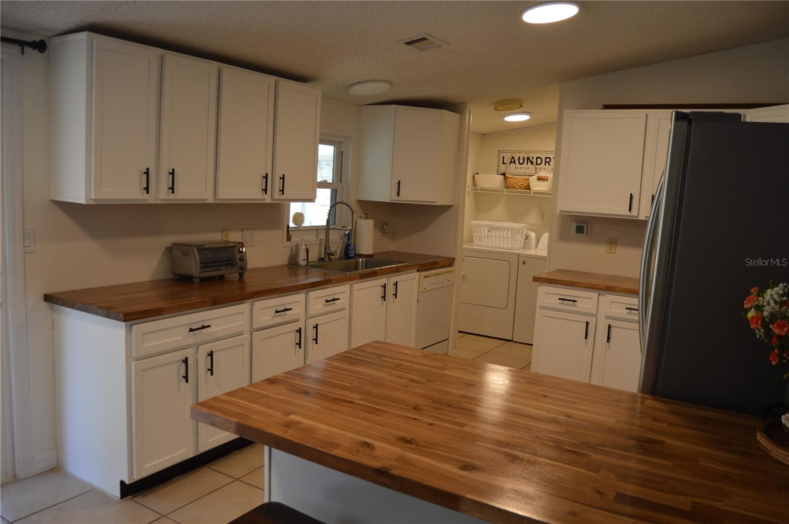 Image 28 of 49 For 14258 Highgrove Road