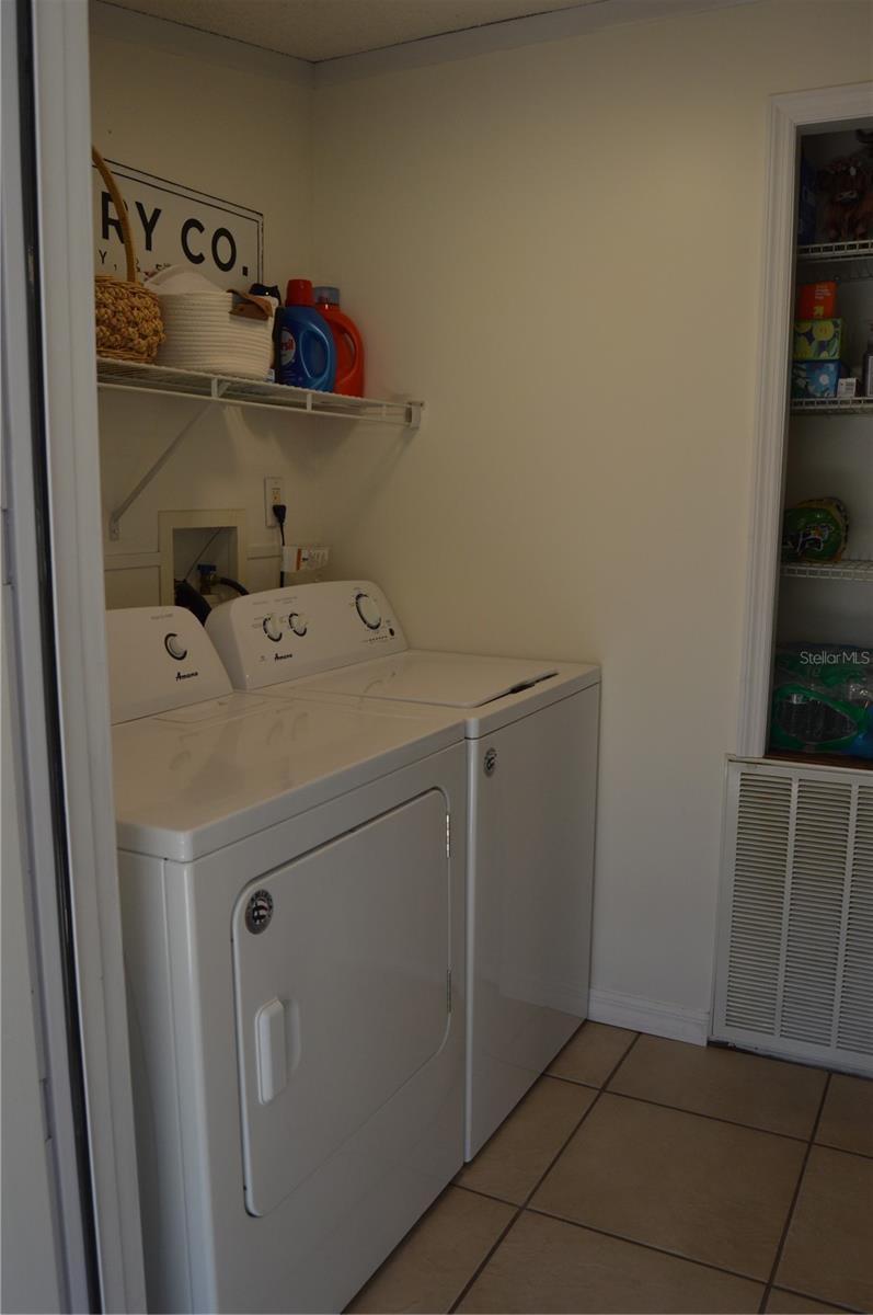 Image 38 of 49 For 14258 Highgrove Road