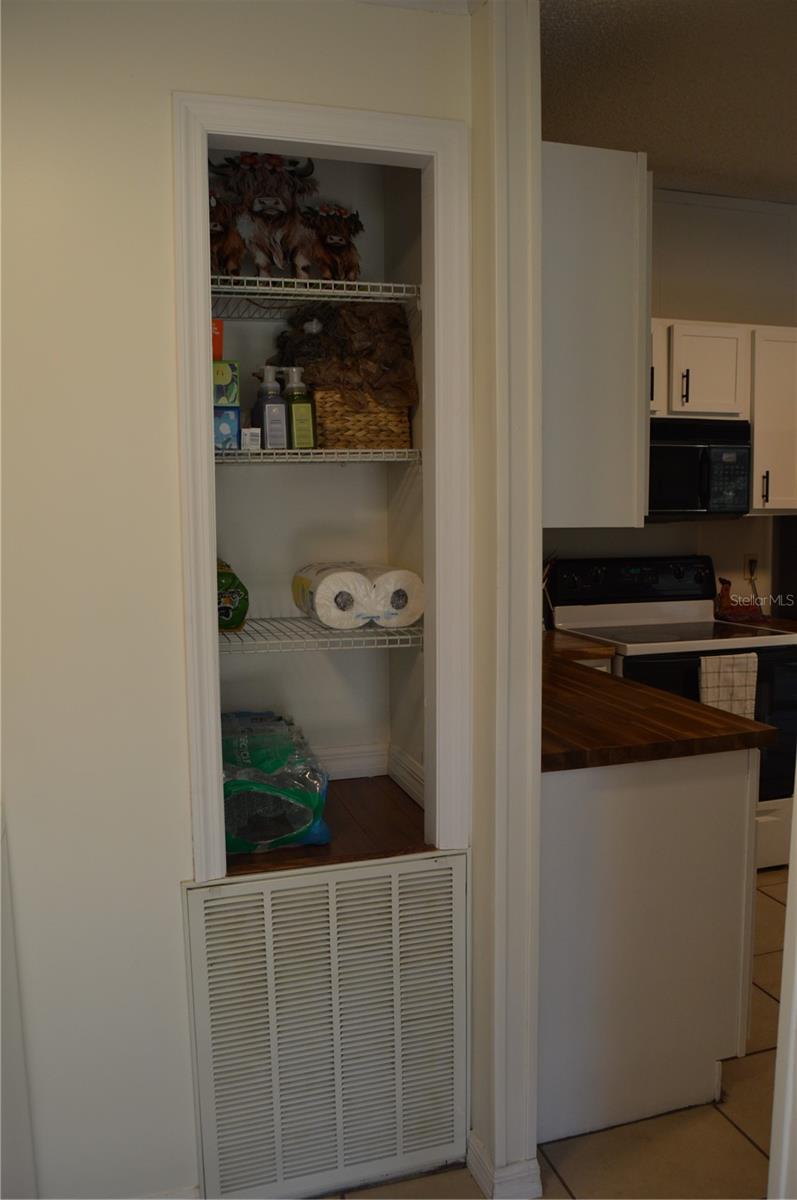 Image 39 of 49 For 14258 Highgrove Road