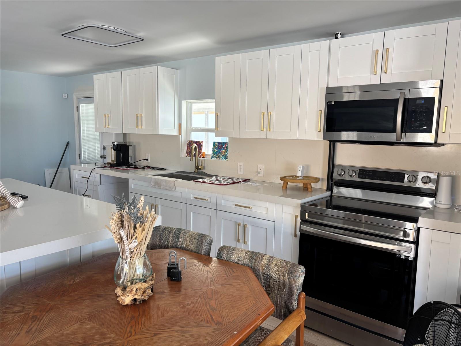 Image 3 of 13 For 13023 Coxswain Court