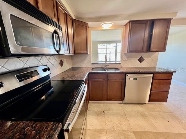 Image 21 of 50 For 3717 Cedarwood Drive