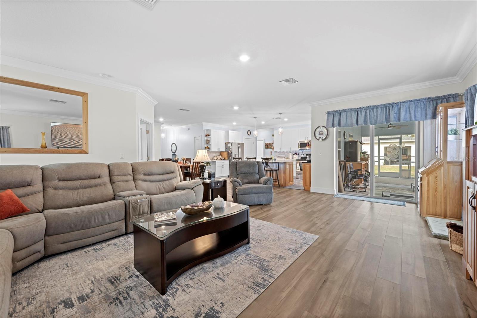 Image 12 of 48 For 18062 Malibar Road