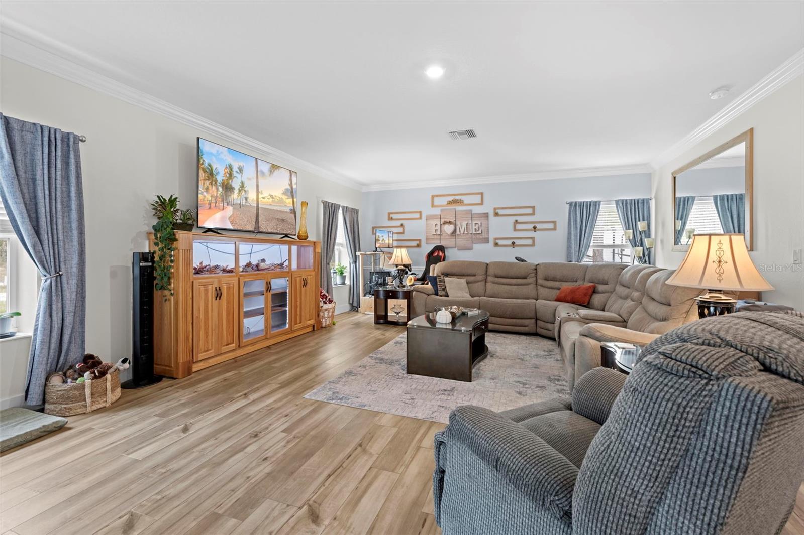 Image 15 of 48 For 18062 Malibar Road