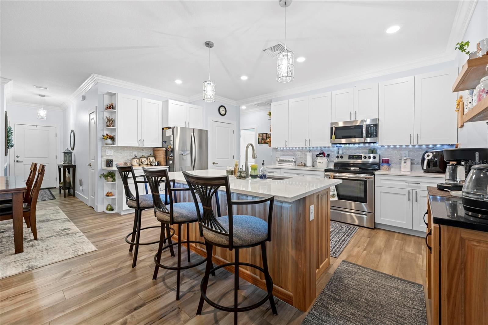 Image 21 of 48 For 18062 Malibar Road