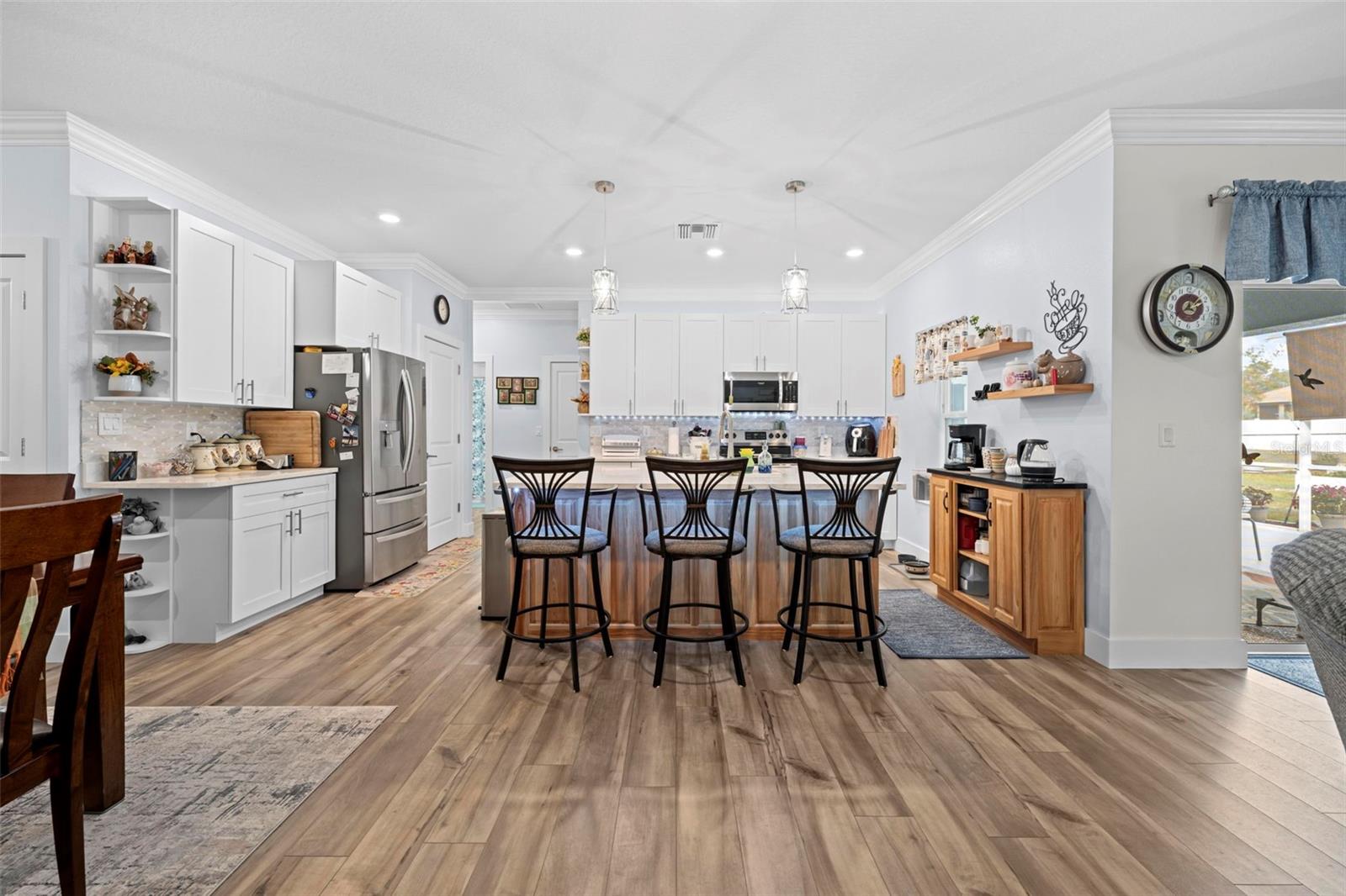 Image 22 of 48 For 18062 Malibar Road