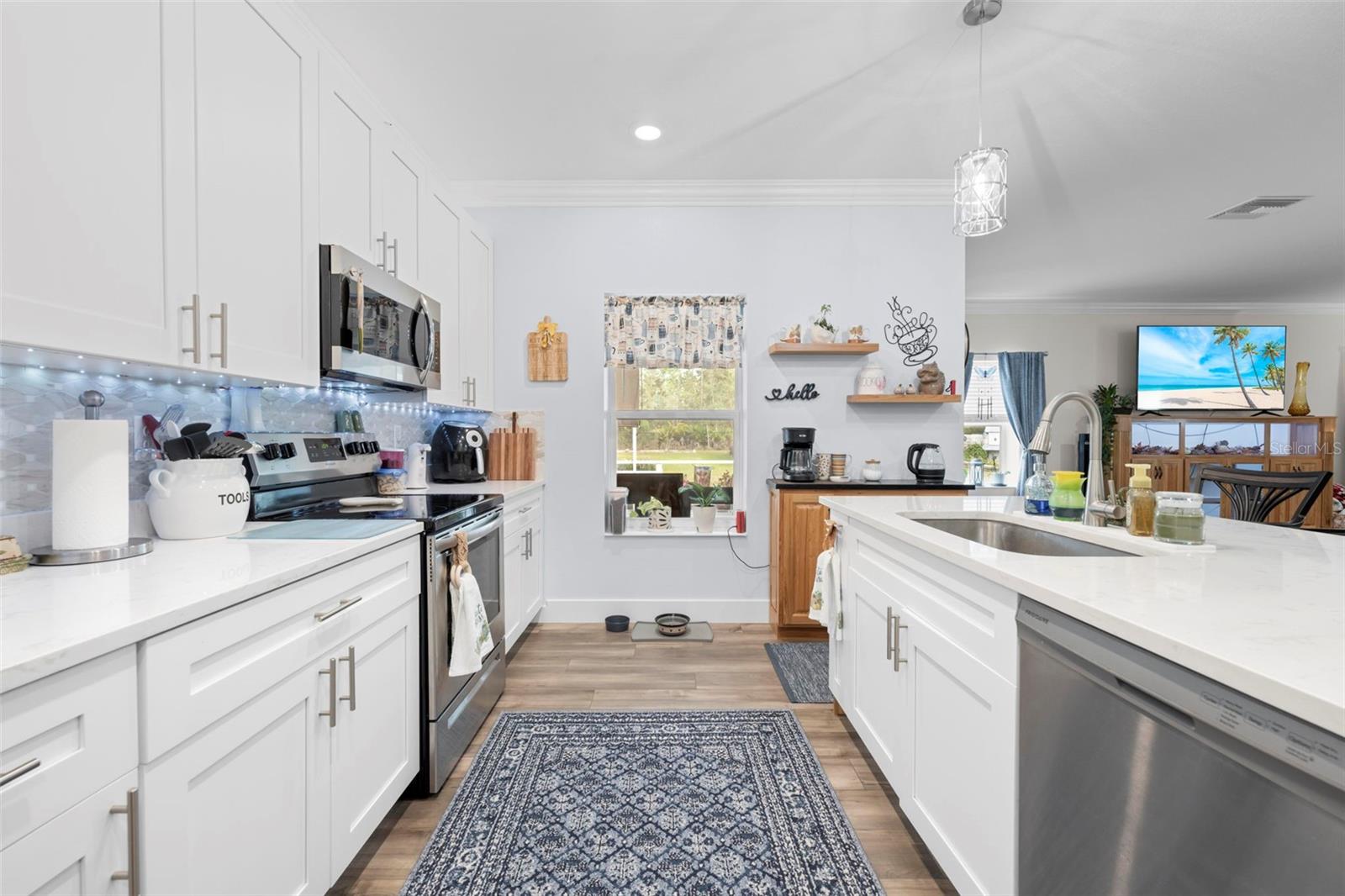 Image 25 of 48 For 18062 Malibar Road