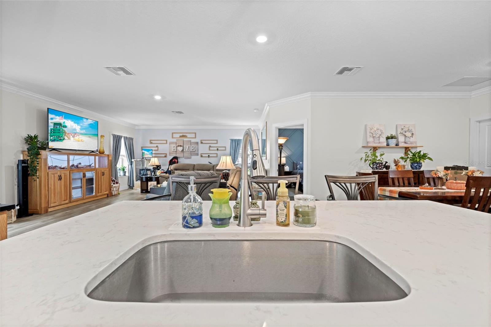 Image 27 of 48 For 18062 Malibar Road