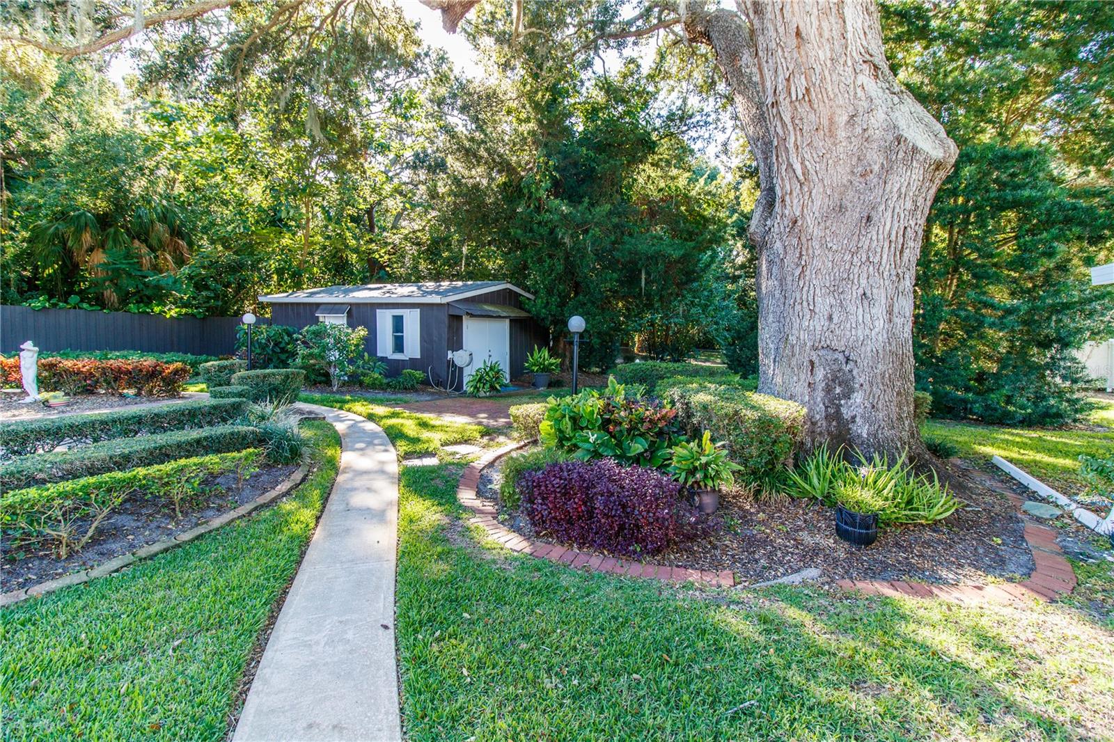 Image 29 of 37 For 5918 Grey Street