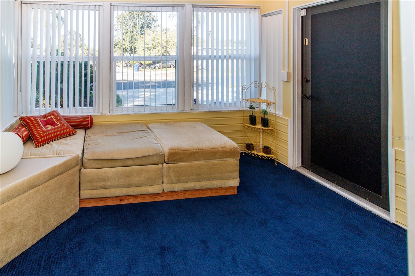 Image 5 of 37 For 5918 Grey Street