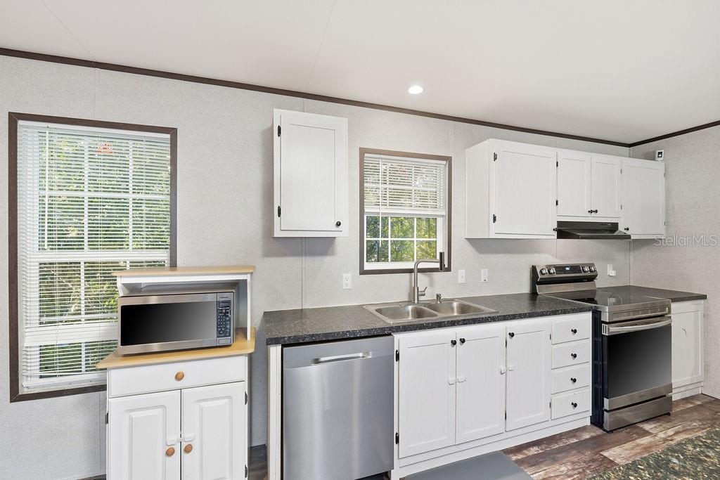 Image 14 of 39 For 5819 Sunshine Park Drive