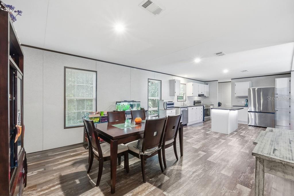 Image 21 of 39 For 5819 Sunshine Park Drive