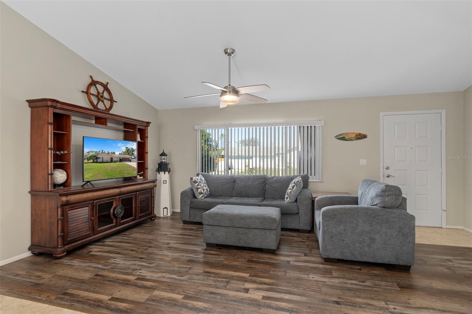 Image 7 of 35 For 10464 Mayflower Road