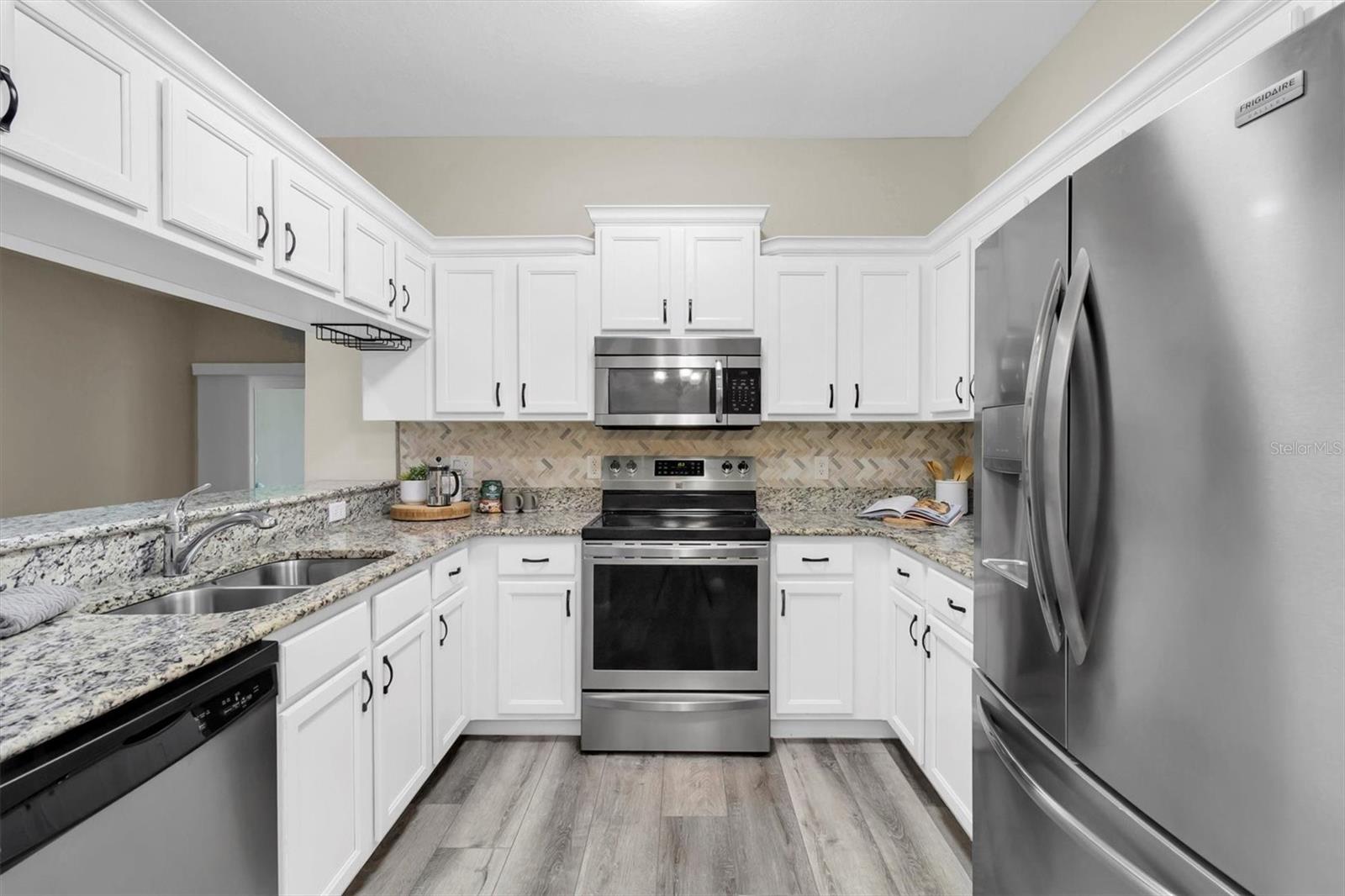 Image 8 of 29 For 7715 Dawson Creek Lane