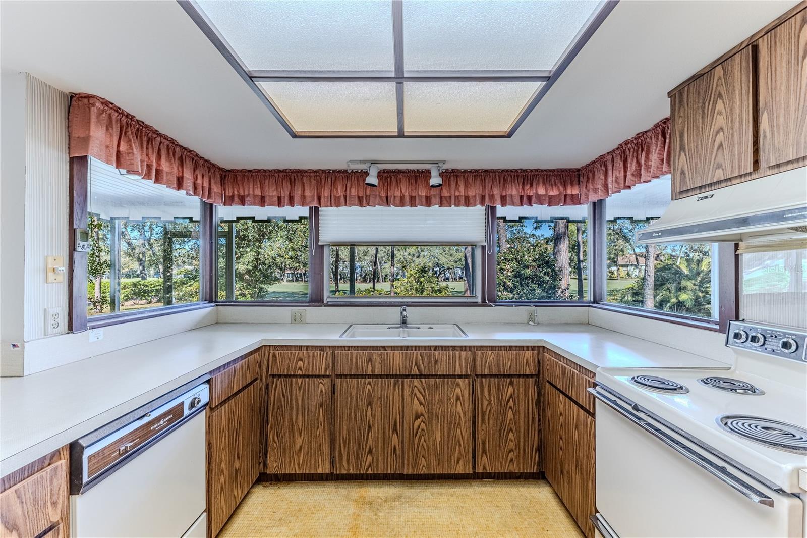 Image 19 of 73 For 2193 Timber Lodge Lane