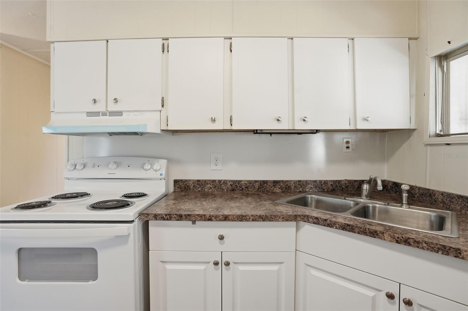 Image 3 of 51 For 9293 Highpoint Boulevard