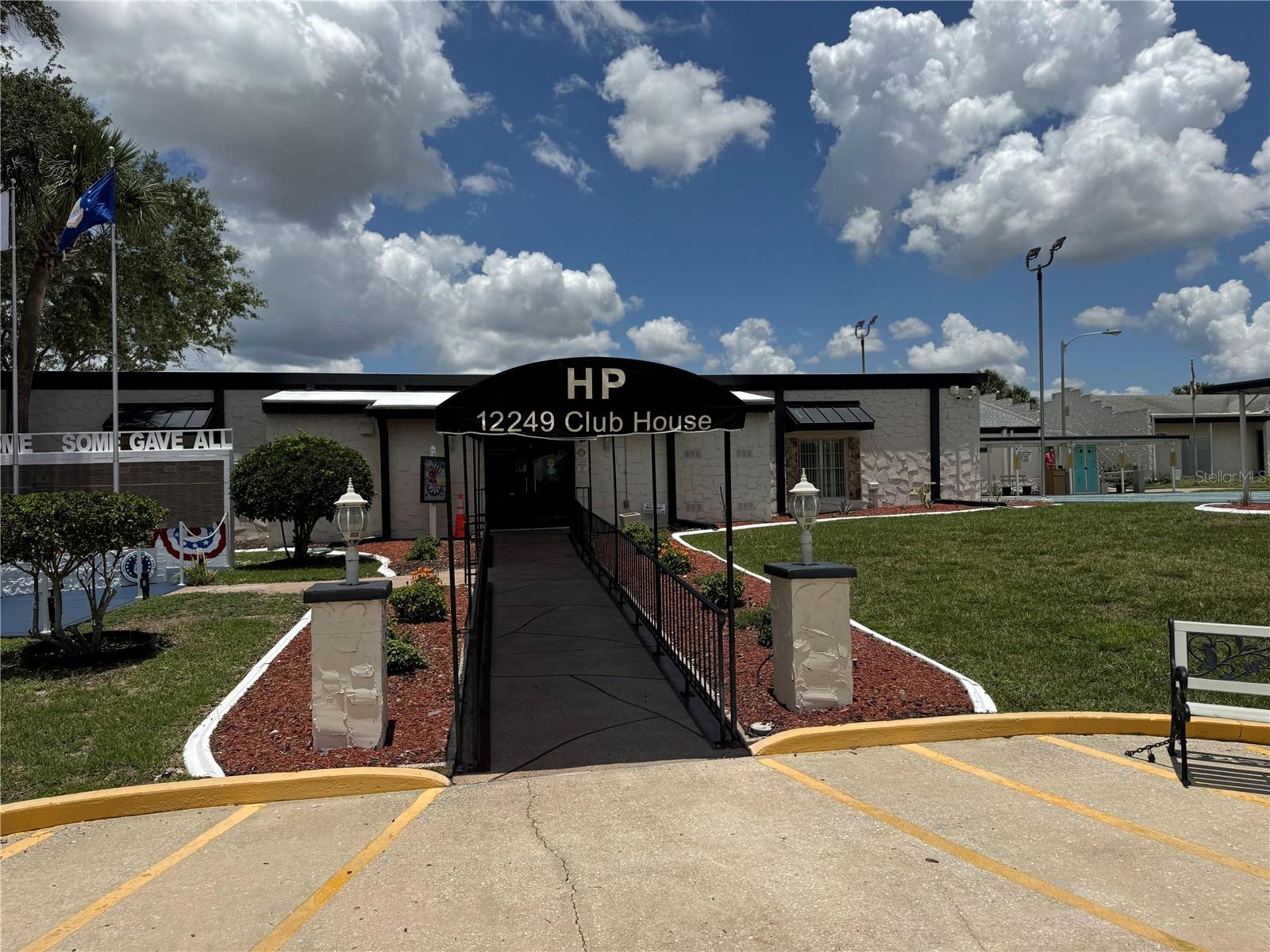 Image 39 of 51 For 9293 Highpoint Boulevard