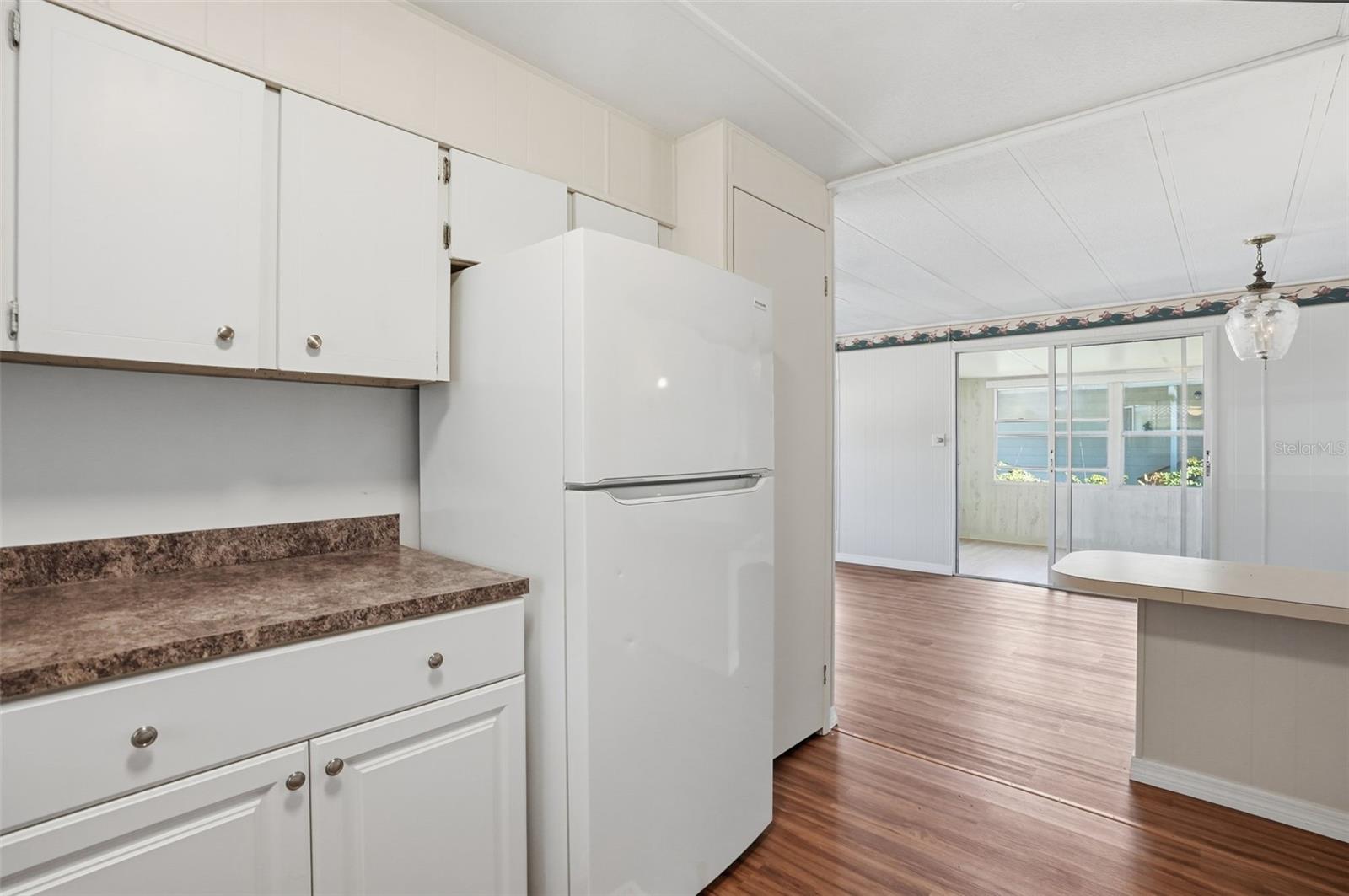 Image 6 of 51 For 9293 Highpoint Boulevard