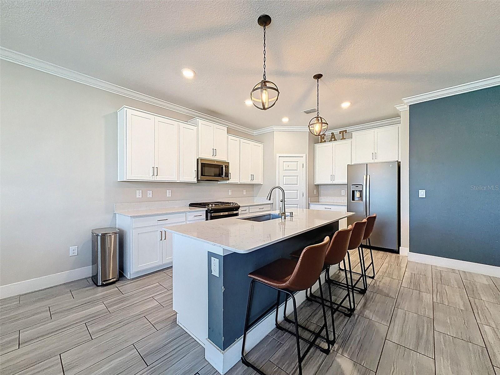 Image 16 of 75 For 8124 Olympic Stone Circle