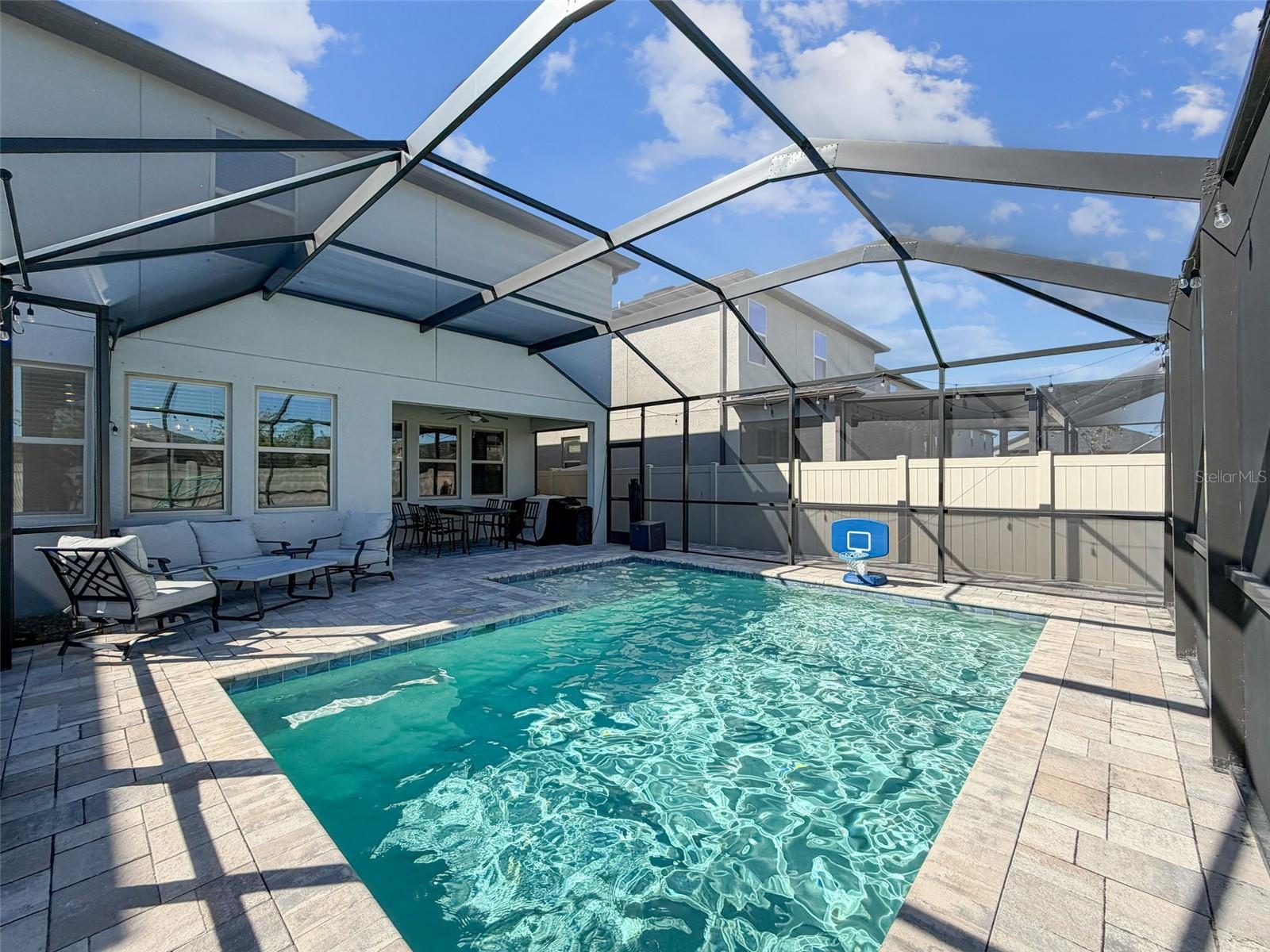 Image 32 of 75 For 8124 Olympic Stone Circle