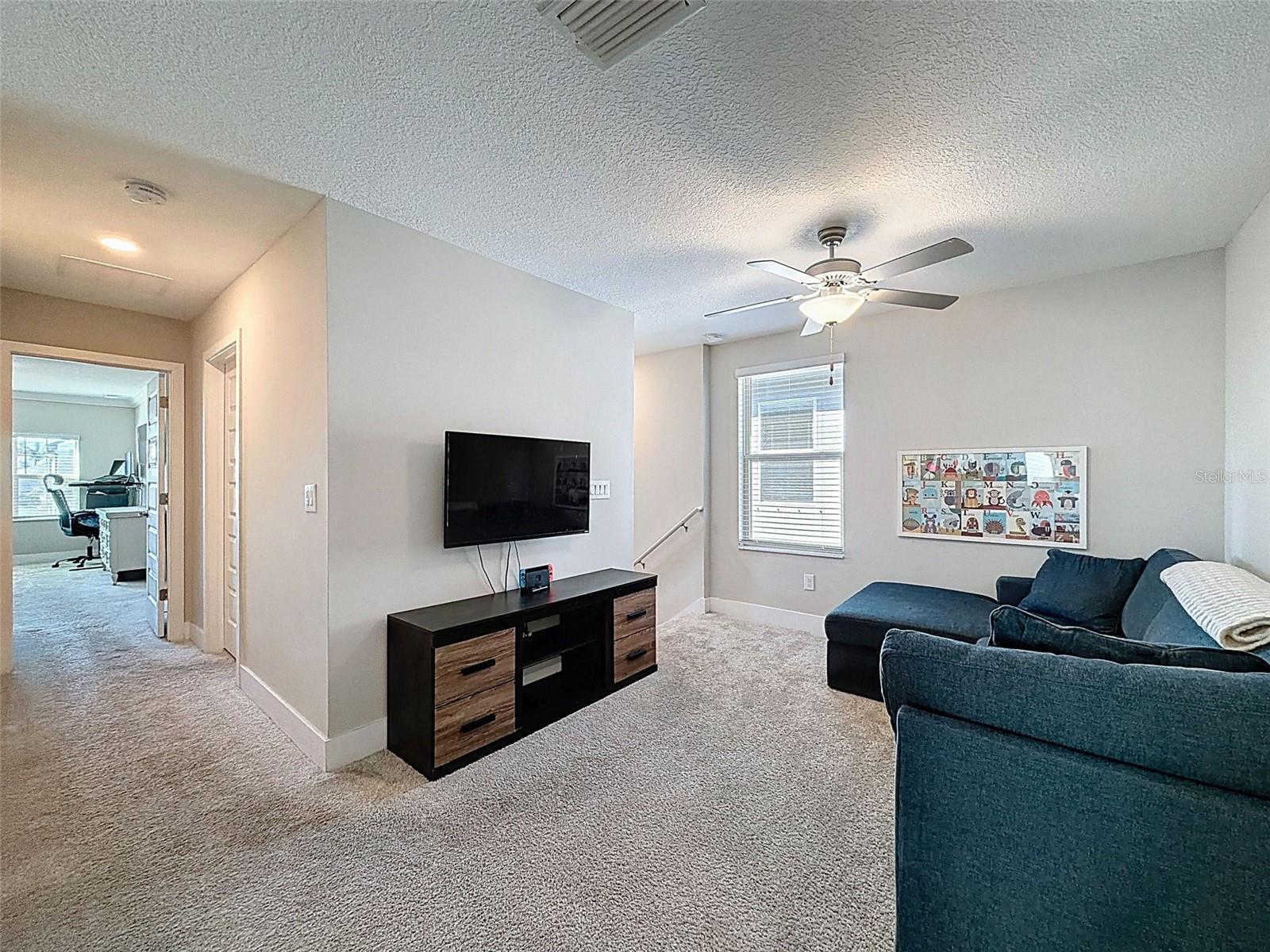 Image 34 of 75 For 8124 Olympic Stone Circle