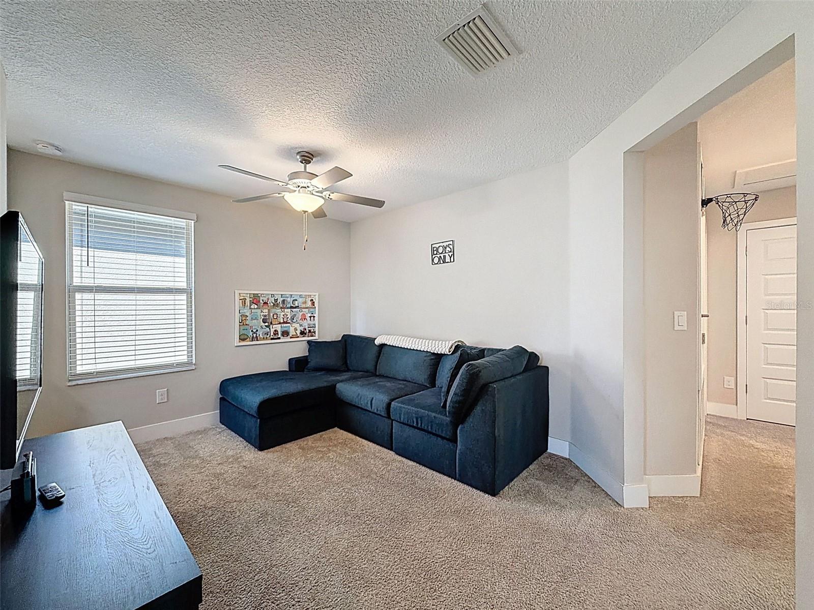 Image 35 of 75 For 8124 Olympic Stone Circle