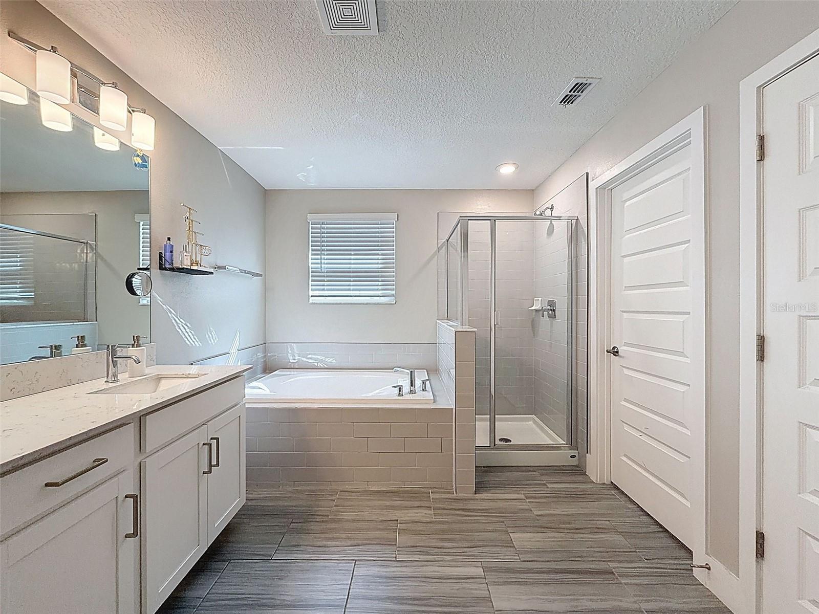 Image 39 of 75 For 8124 Olympic Stone Circle