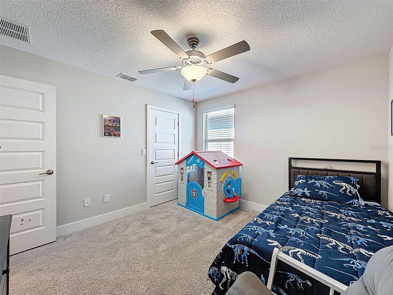 Image 47 of 75 For 8124 Olympic Stone Circle