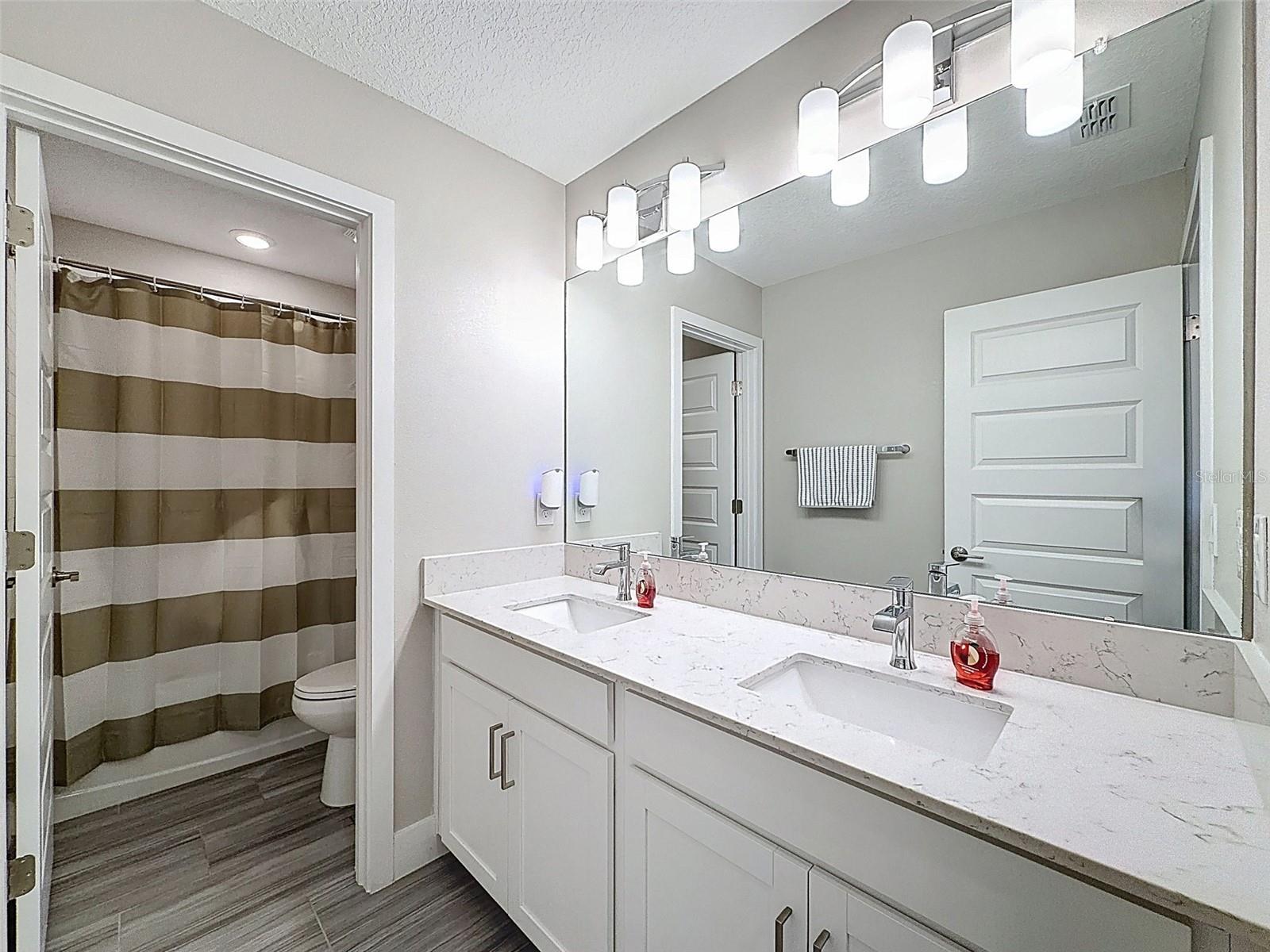 Image 50 of 75 For 8124 Olympic Stone Circle