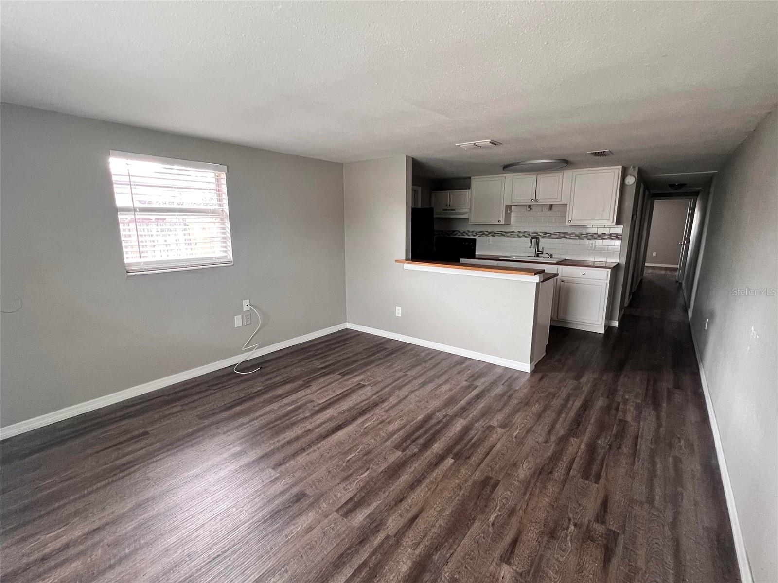 Image 4 of 9 For 5650 Golden Nugget Drive