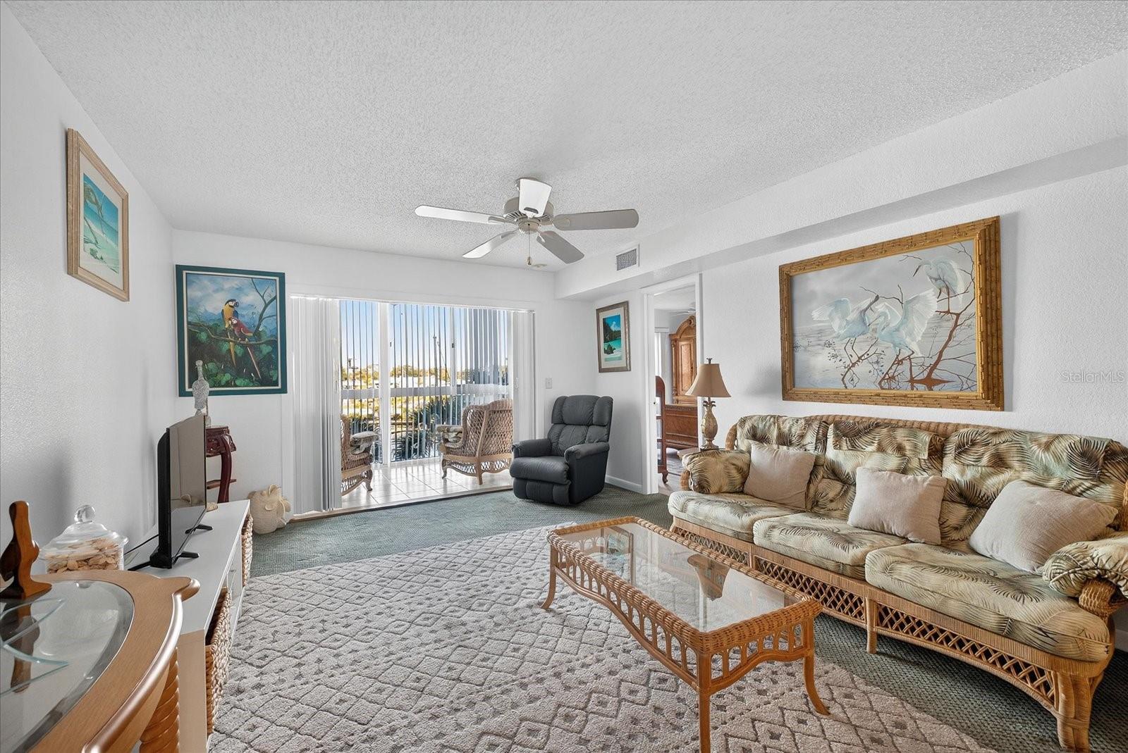 Image 12 of 66 For 4939 Floramar Terrace 302