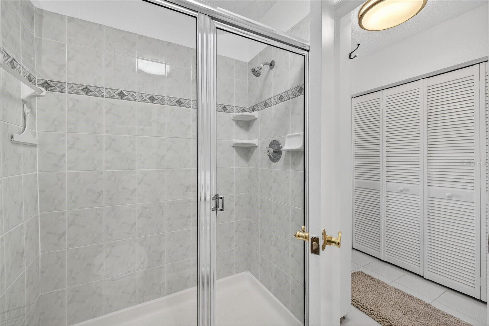 Image 22 of 66 For 4939 Floramar Terrace 302