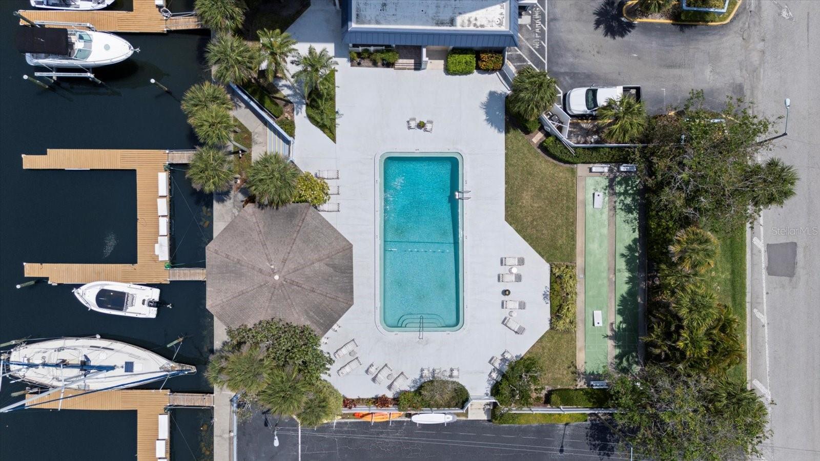 Image 26 of 66 For 4939 Floramar Terrace 302