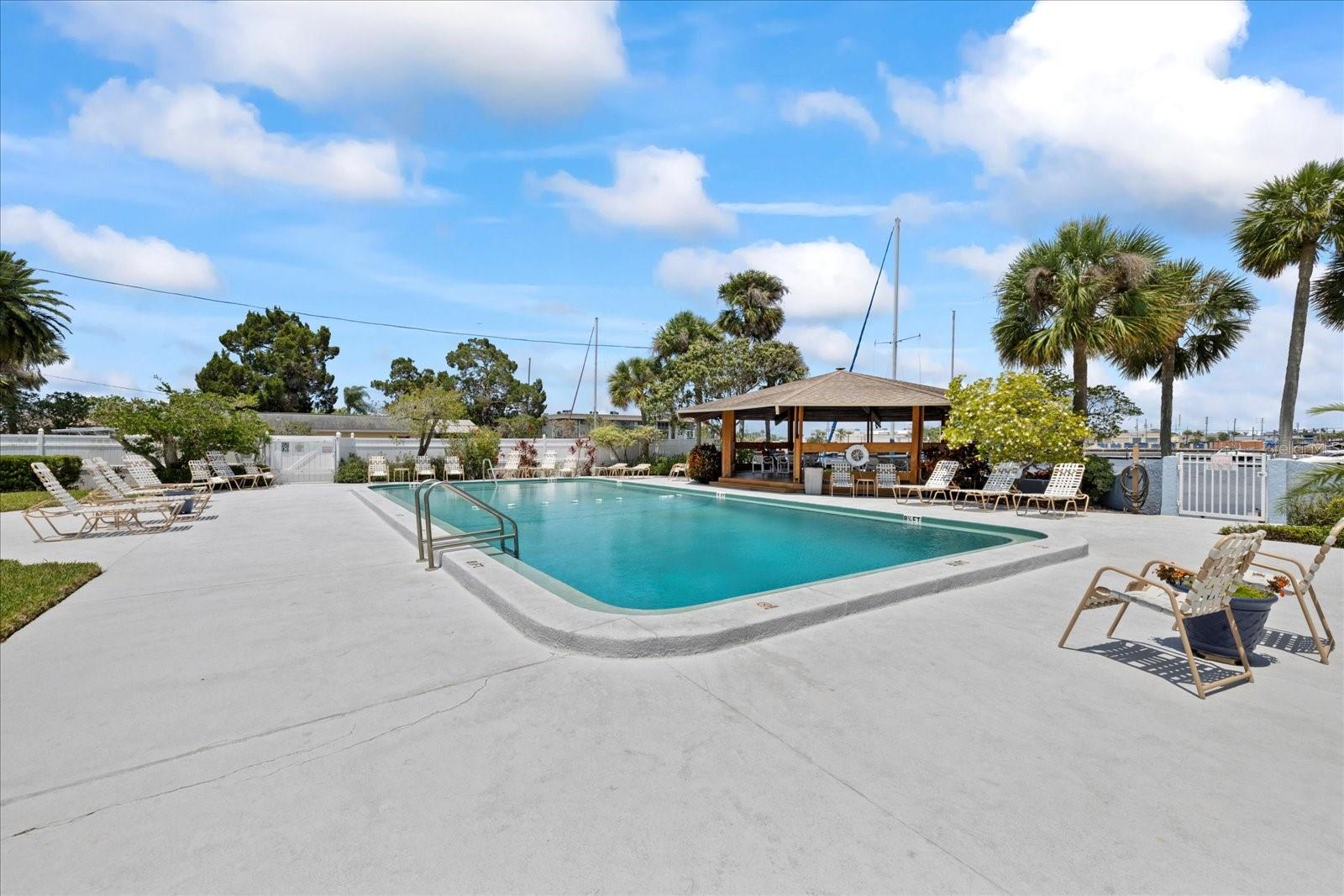 Image 27 of 66 For 4939 Floramar Terrace 302