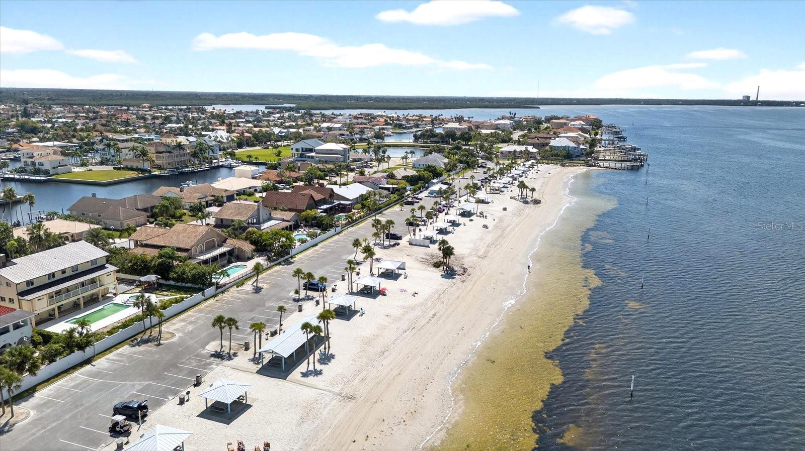 Image 41 of 66 For 4939 Floramar Terrace 302