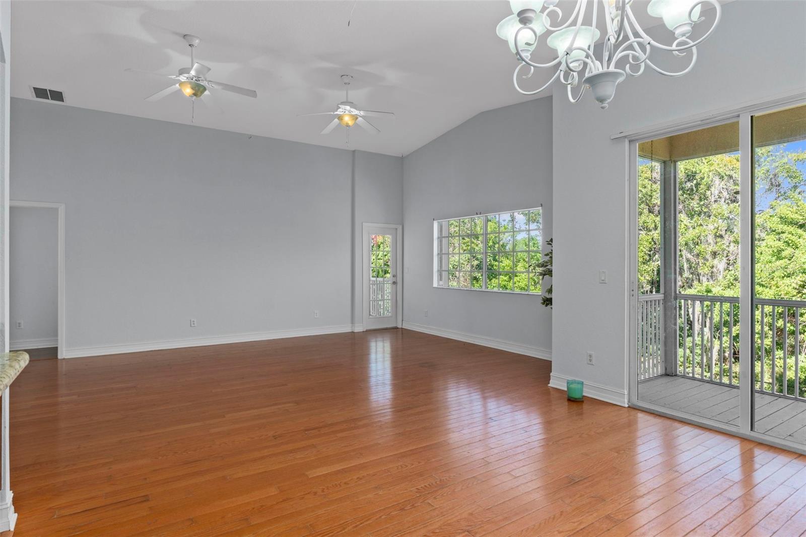 Image 12 of 35 For 8229 Gulf Way