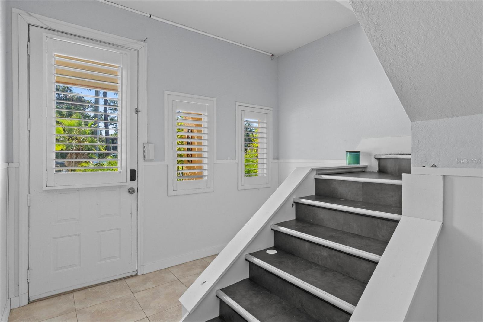 Image 8 of 35 For 8229 Gulf Way