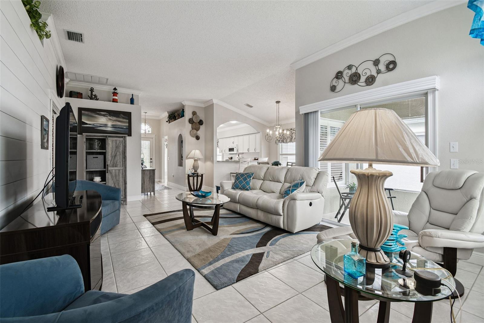 Image 15 of 63 For 11647 Wheatfield Loop