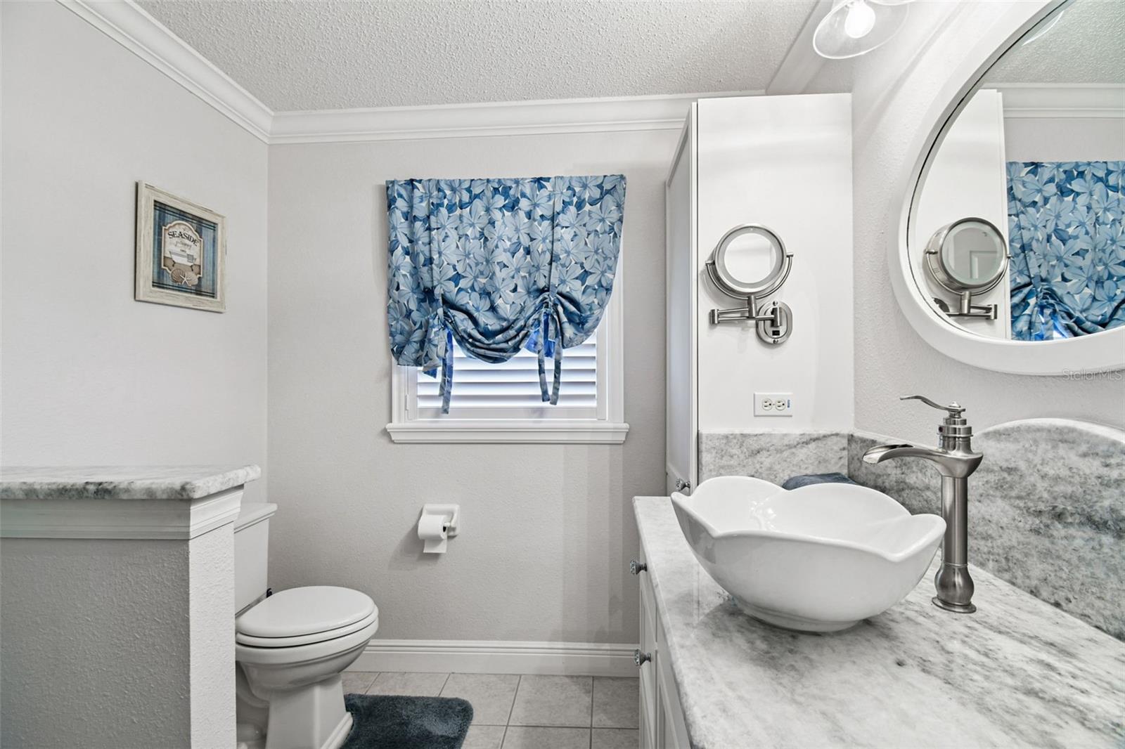 Image 21 of 63 For 11647 Wheatfield Loop