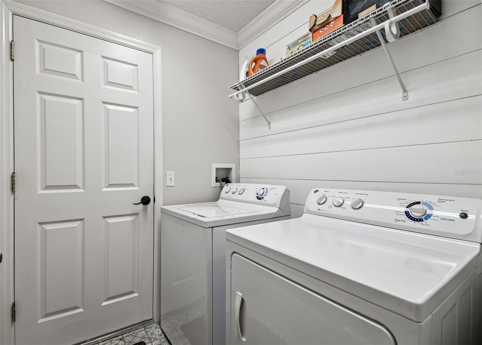 Image 35 of 63 For 11647 Wheatfield Loop