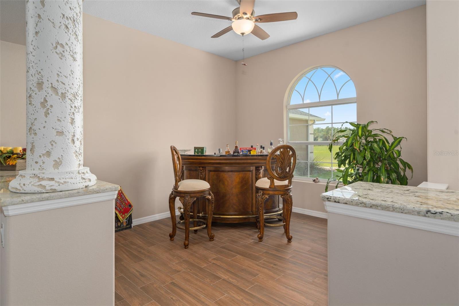 Listing photo id 14 for 11367 Brightstar Avenue