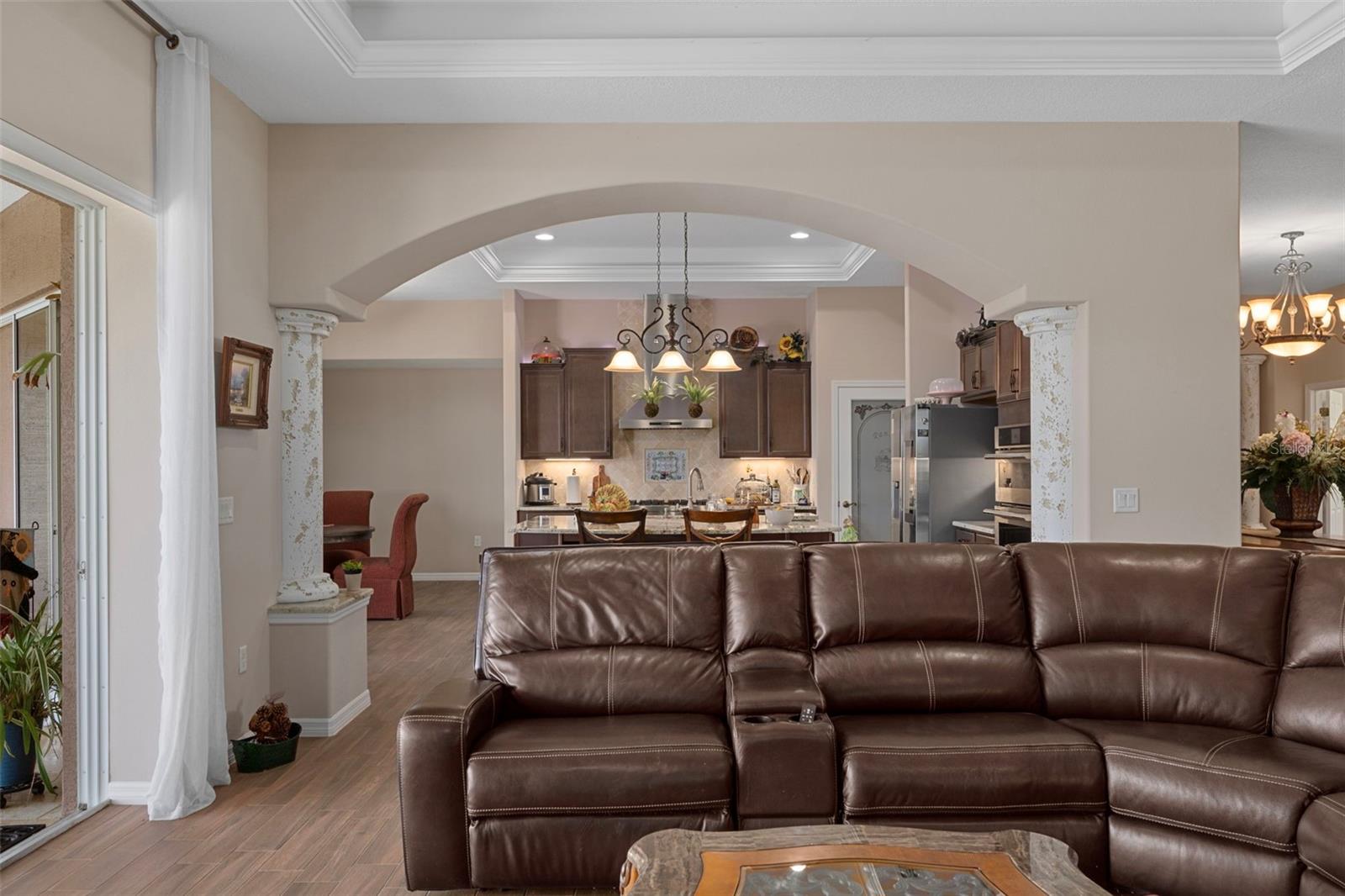 Listing photo id 19 for 11367 Brightstar Avenue