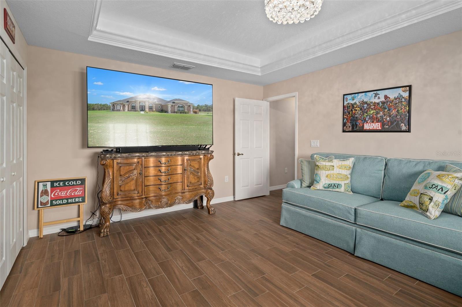 Listing photo id 45 for 11367 Brightstar Avenue