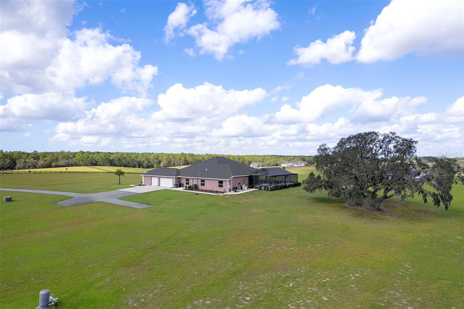 Listing photo id 57 for 11367 Brightstar Avenue