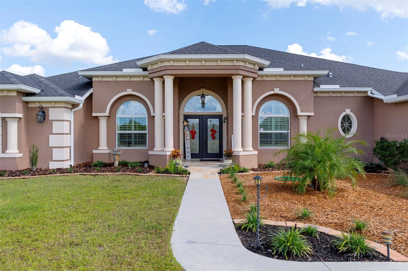 Listing photo id 4 for 11367 Brightstar Avenue