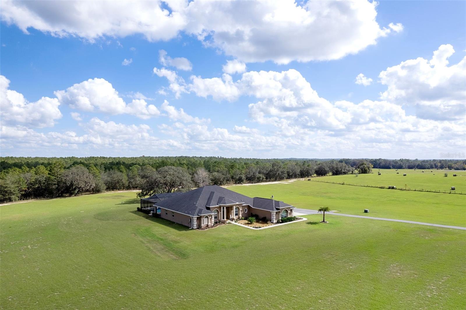 Listing photo id 59 for 11367 Brightstar Avenue